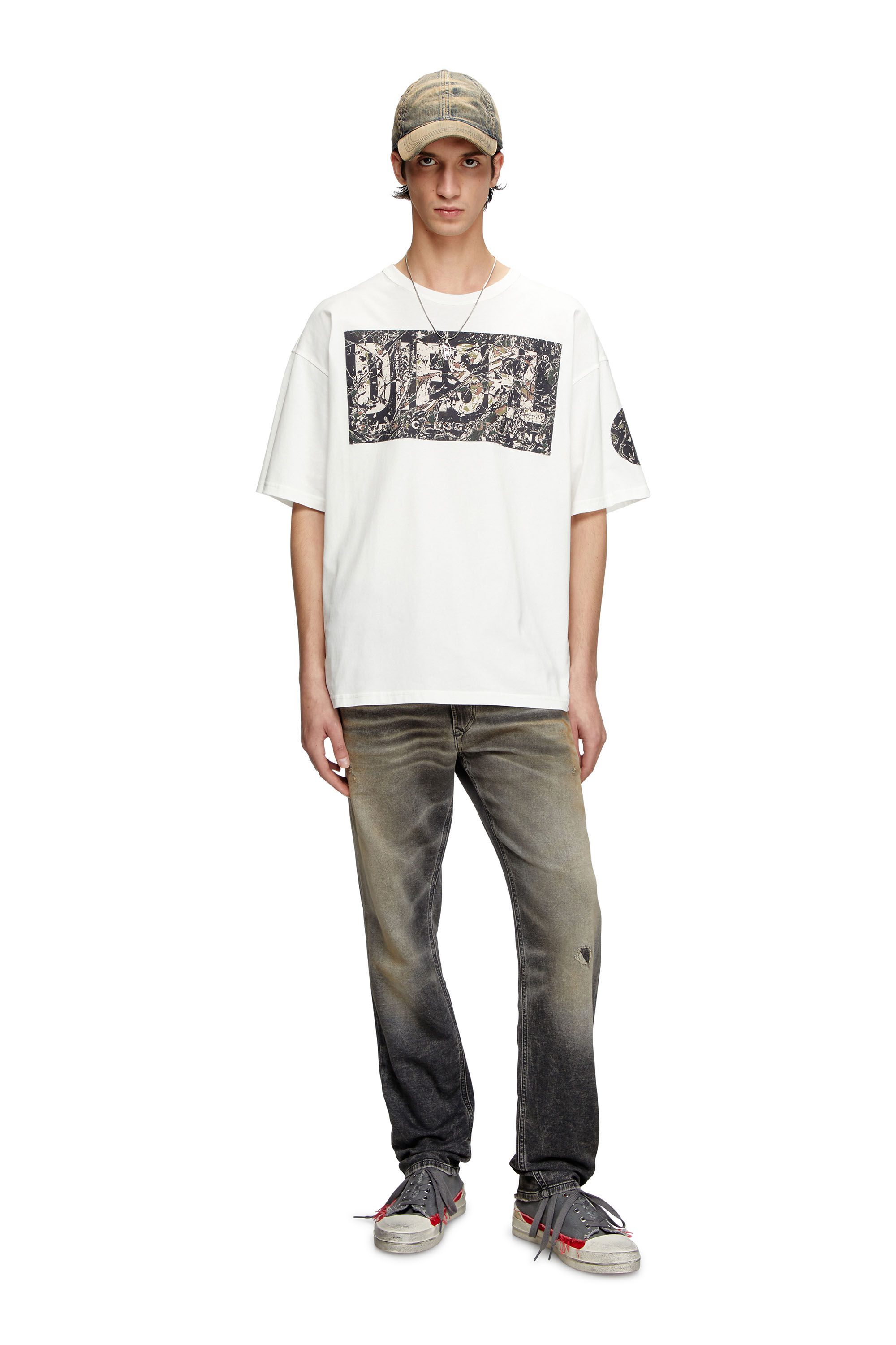 Diesel - T-BOXT-R22, Man's T-shirt with large gabardine patch logo in White - 1