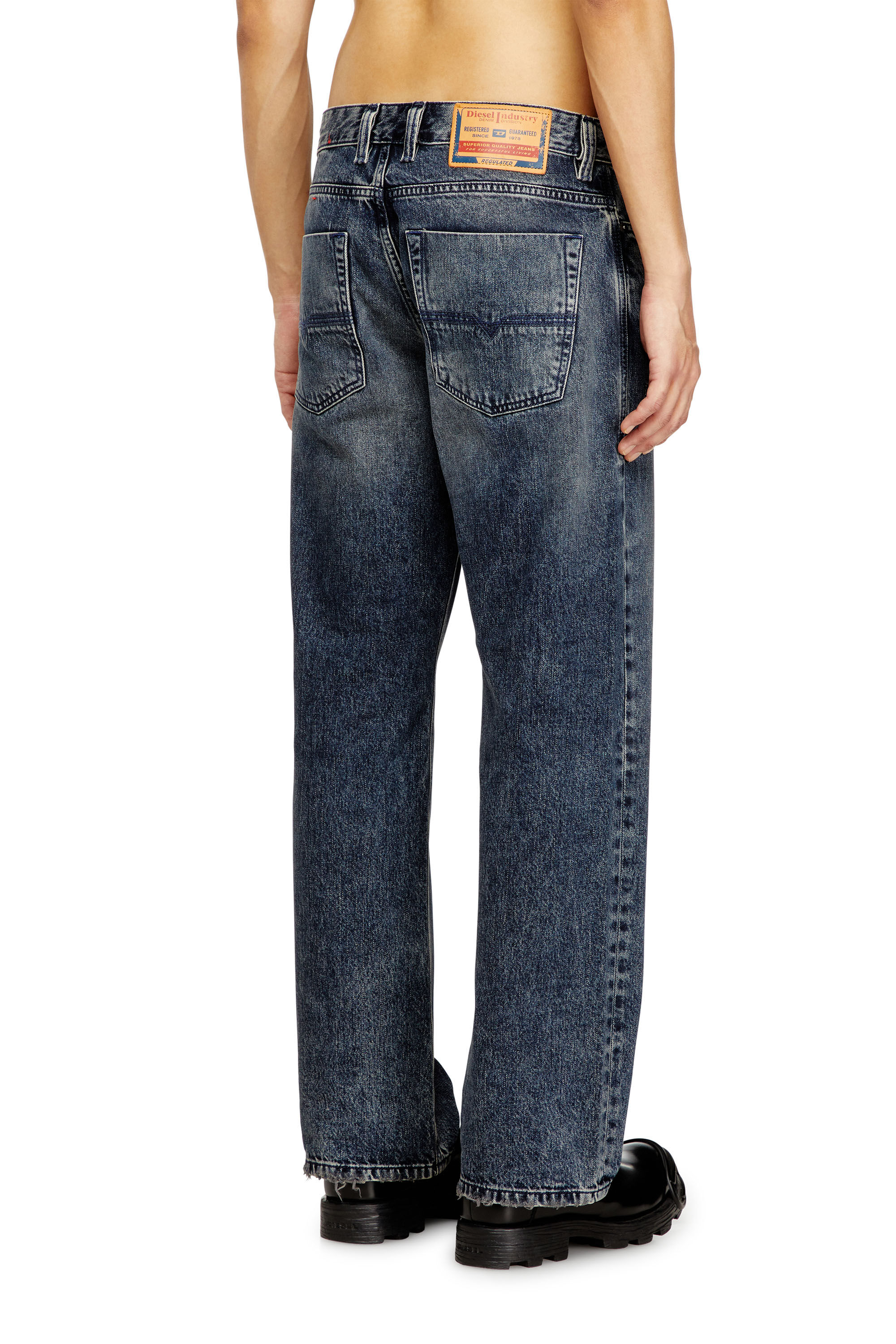 Diesel - Man's Relaxed Jeans 1980 D-Eeper 09N68, Dark Blue - 4
