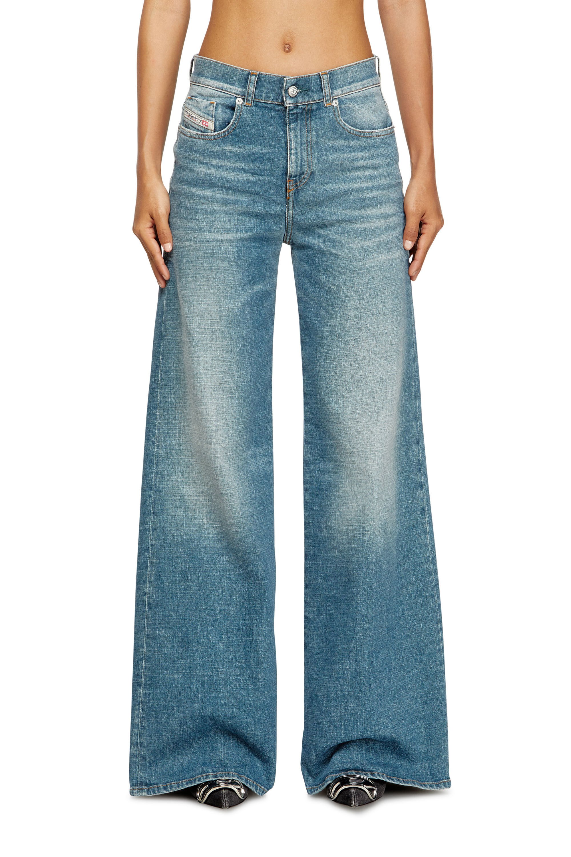 Diesel - Woman's Flare Jeans 1978 D-Akemi 09M58, Medium blue - 3