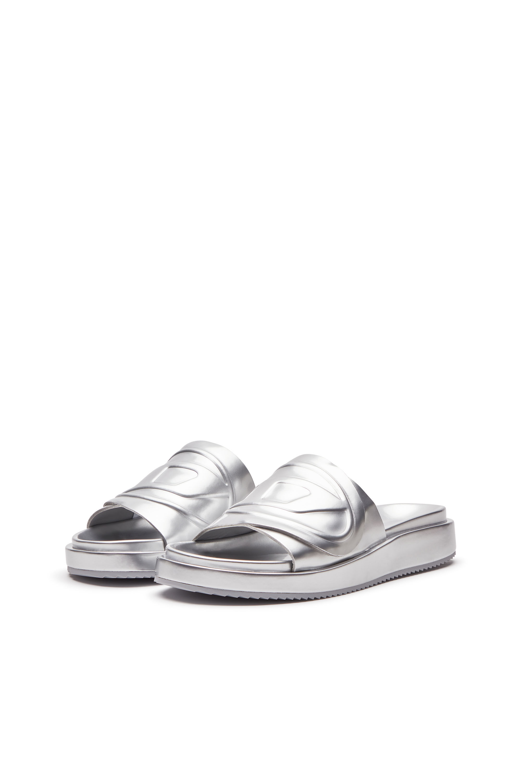 Diesel - SA-SLIDE D OVAL W, Woman Sa-Slide D-Metallic slide sandals with Oval D strap in Silver - Image 8