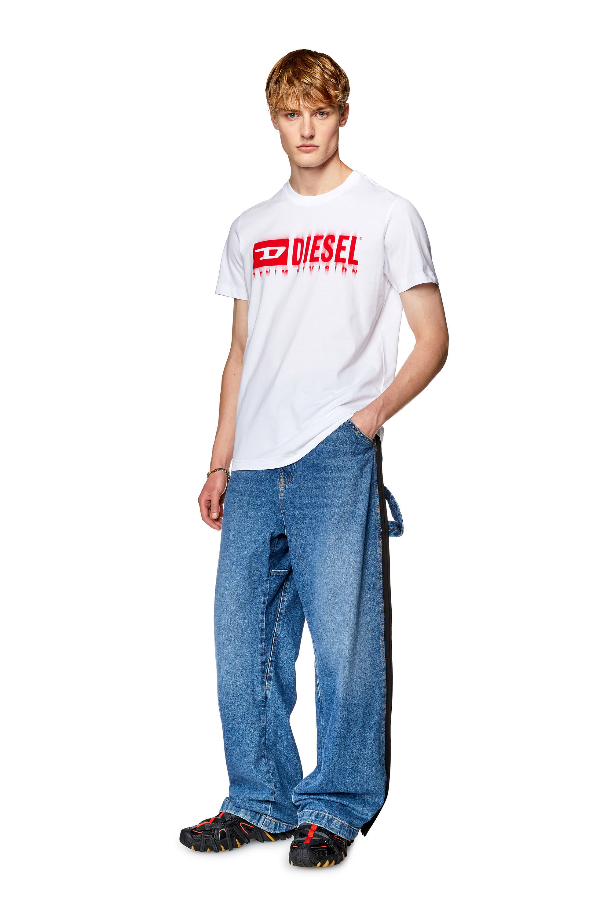 Diesel - T-DIEGOR-L6, Man T-shirt with smudged logo print in White - Image 1