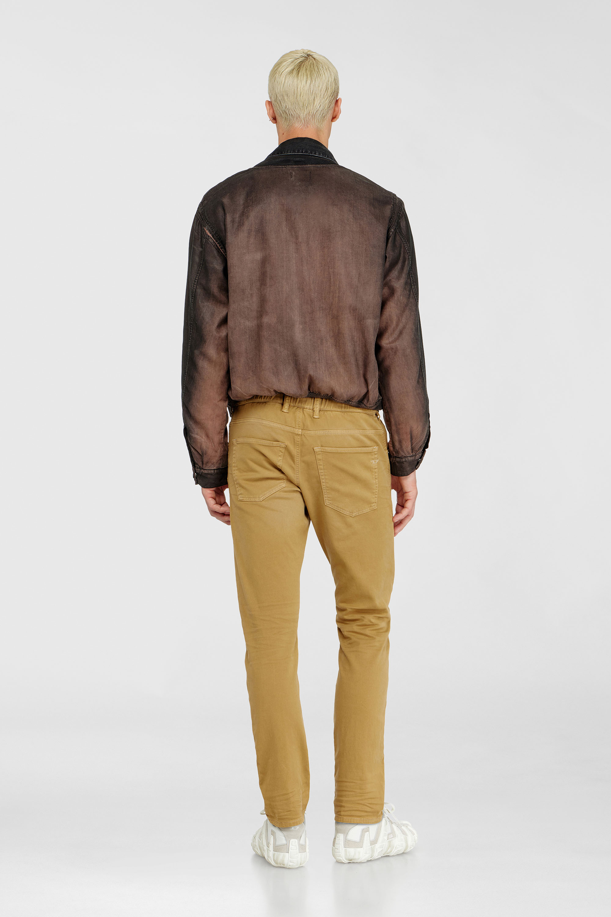 Diesel - Man's Regular 2032 D-Krooley-BW Joggjeans&reg; 0670M, Dark Beige - 3