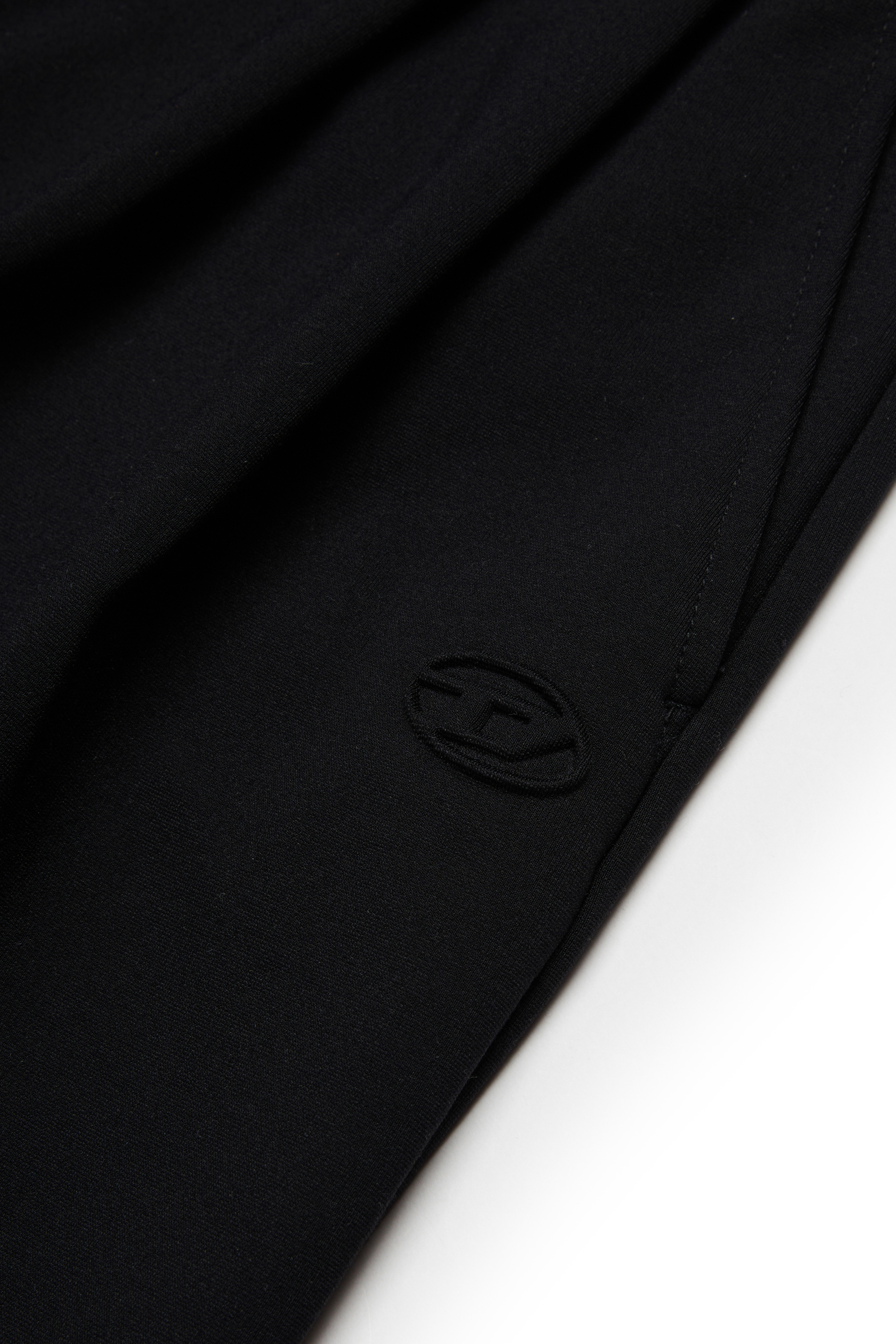 Diesel - PALLYN, Woman's Fluid shorts with pleats in Black - 4