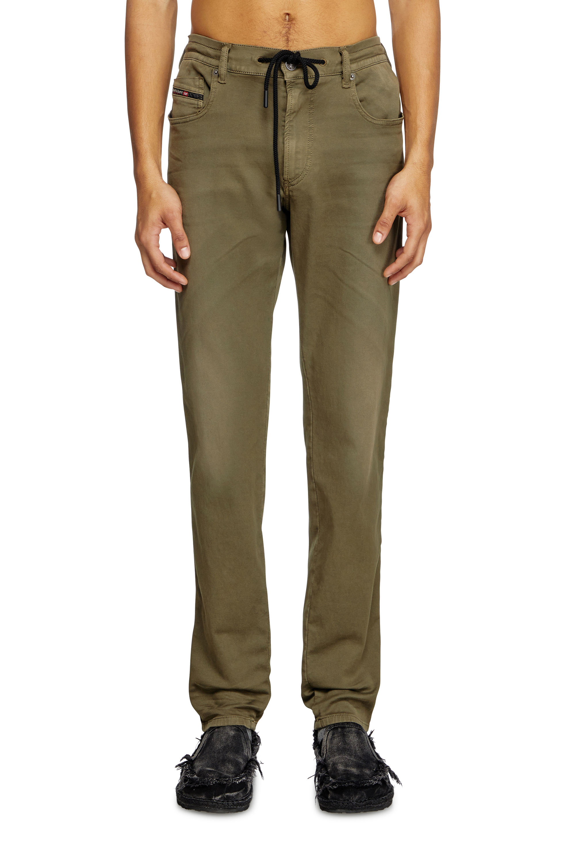 Diesel - Man's Slim 2062 D-Strukt Joggjeans® 0670M, Green - 3