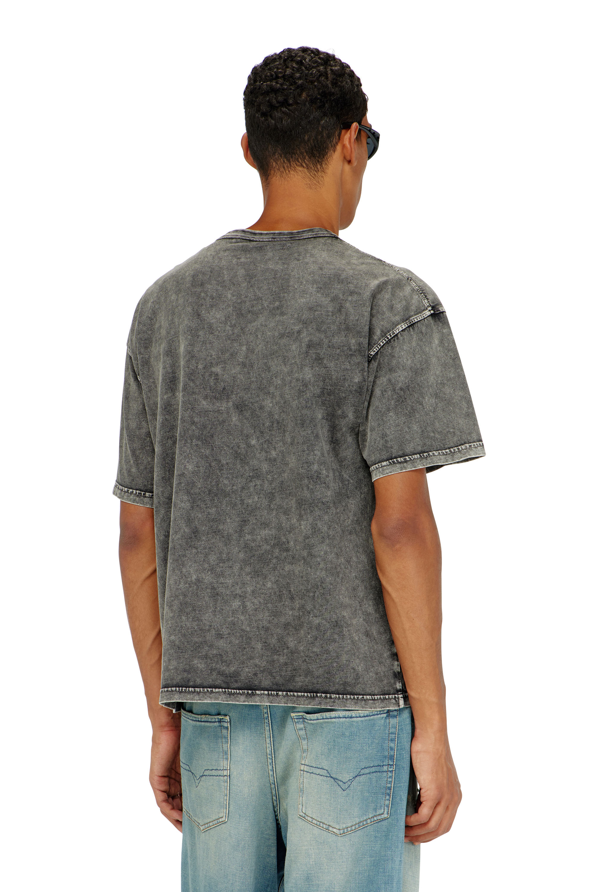 Diesel - T-BOXT-DEN, Man's Relaxed cotton T-shirt with Oval D applique in Black - 4
