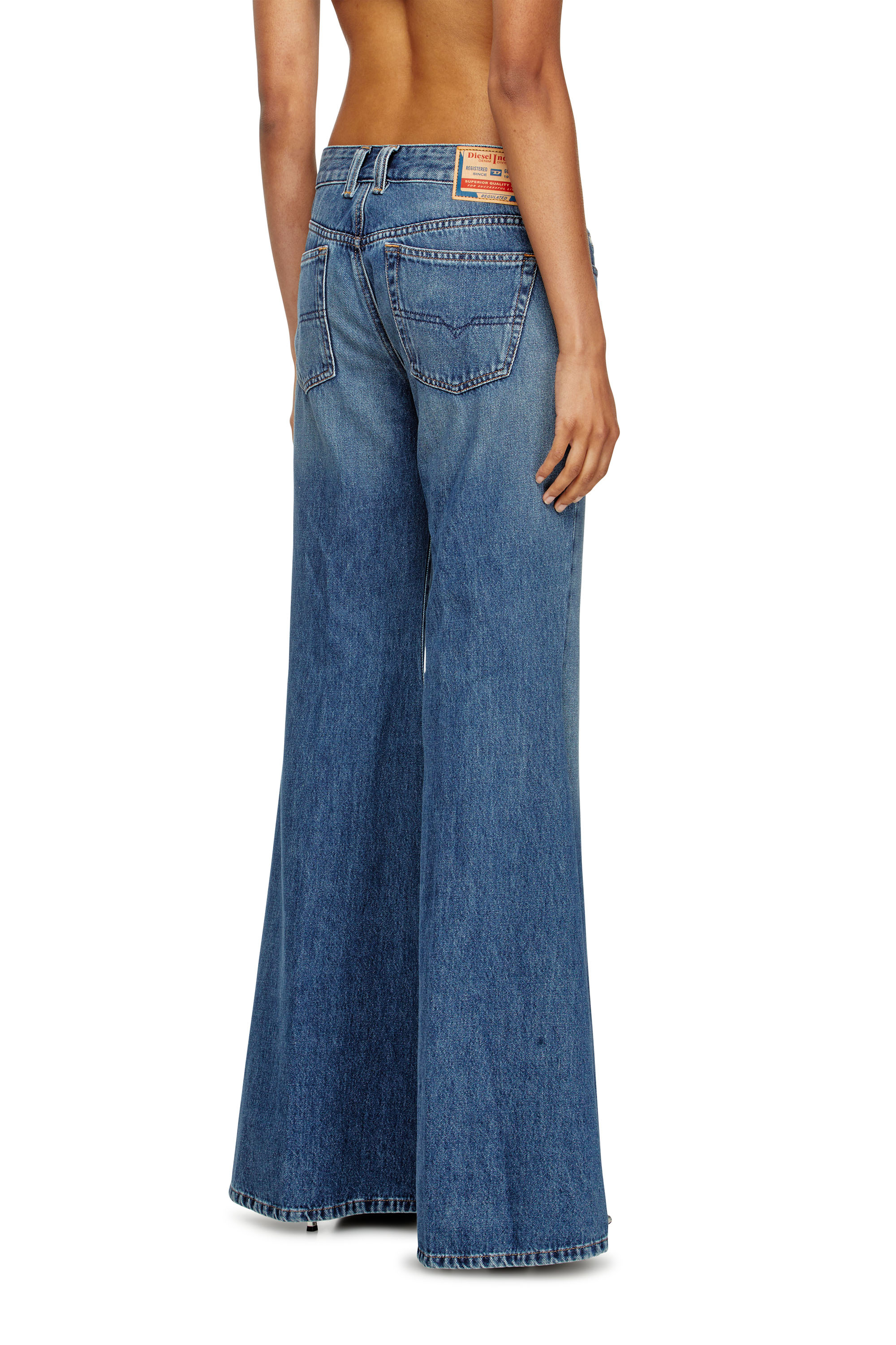 Diesel - Woman's Flare Jeans 1970 D-Bleess 09M56, Medium blue - 4