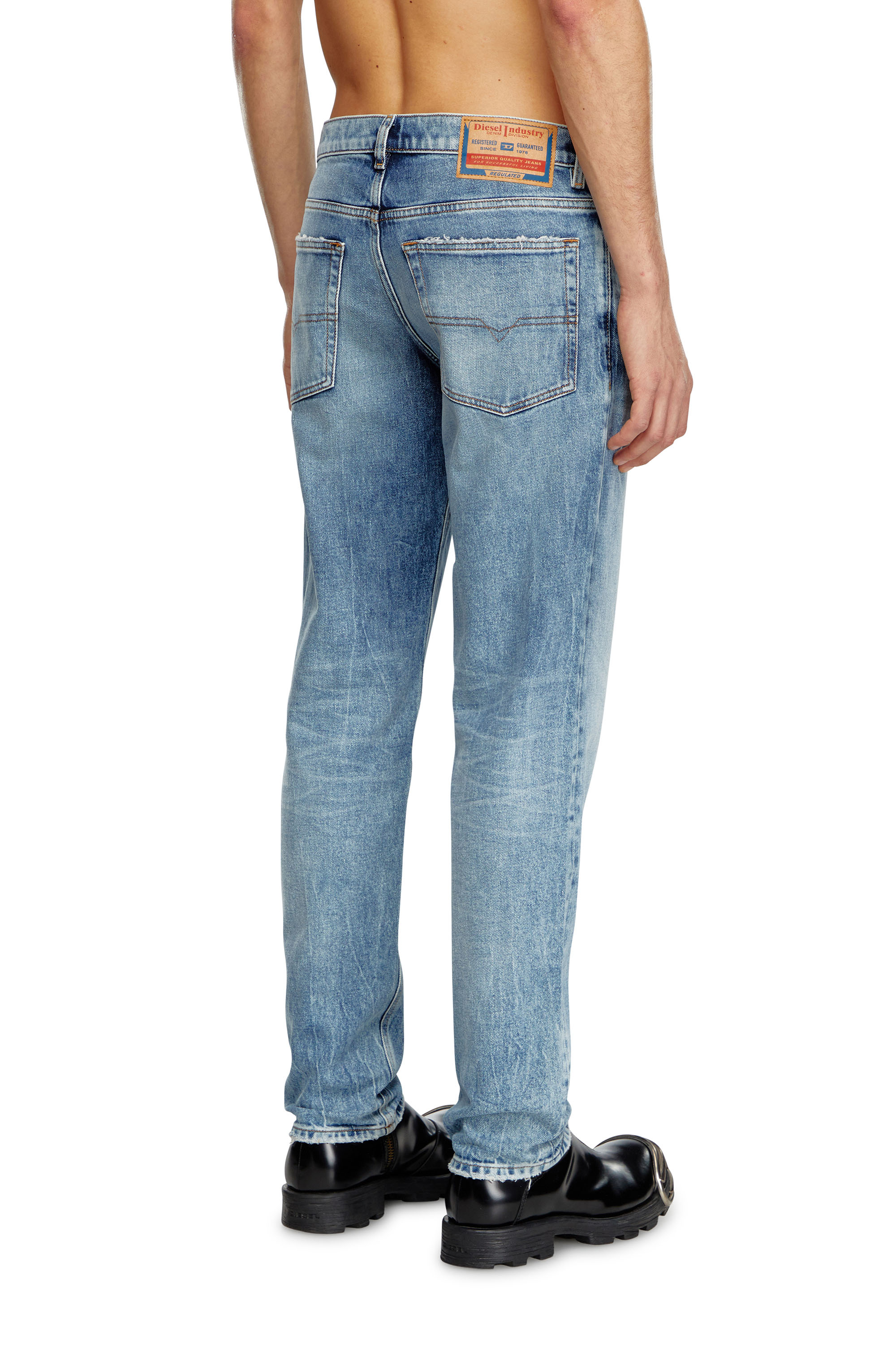 Diesel - Man's Regular Jeans 2023 D-Finitive 09J54, Medium blue - 2