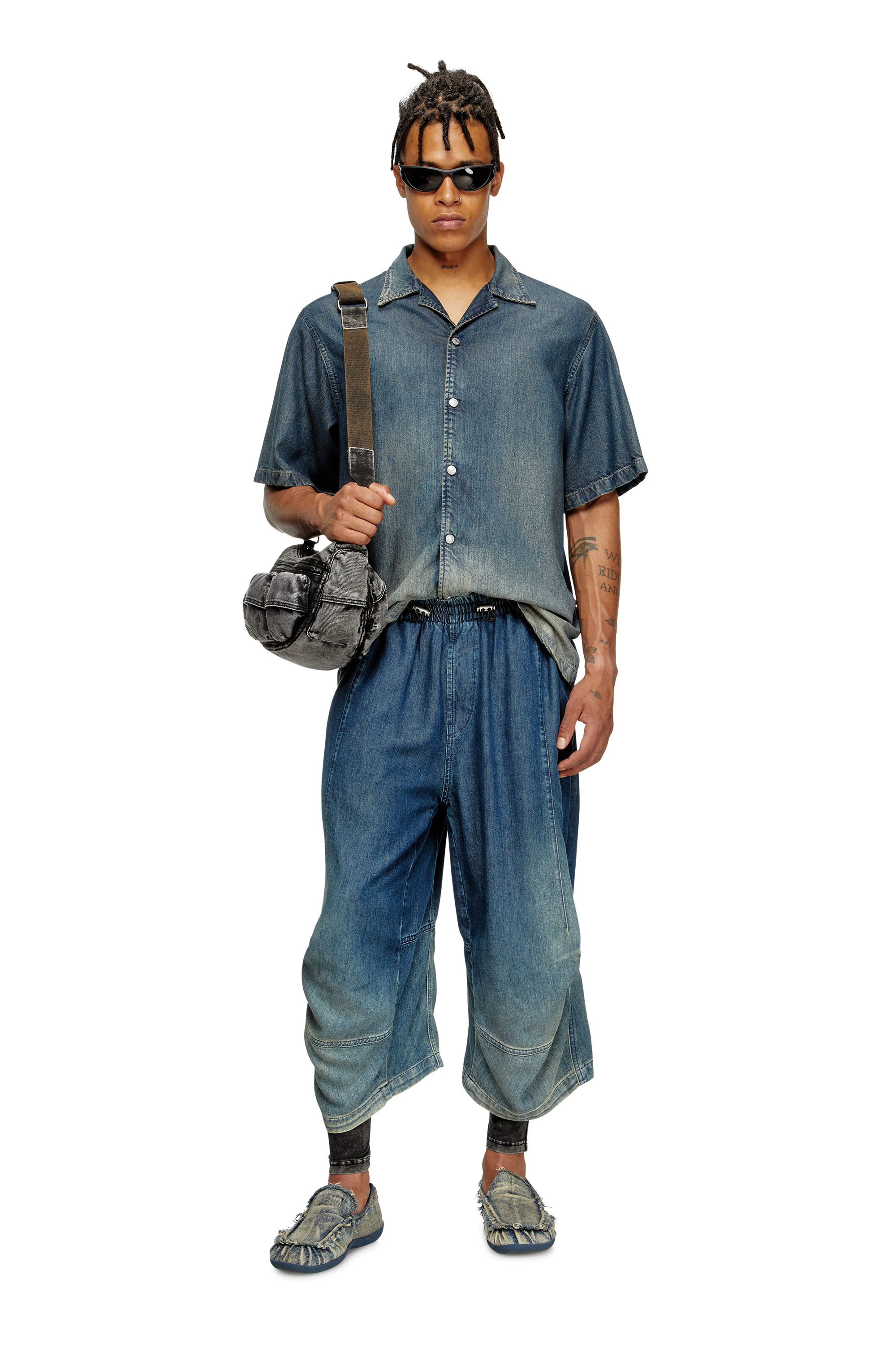 Diesel - D-PARI-SHORT-S, Unisex's Ergonomic shorts in shaded denim in Medium blue - 2