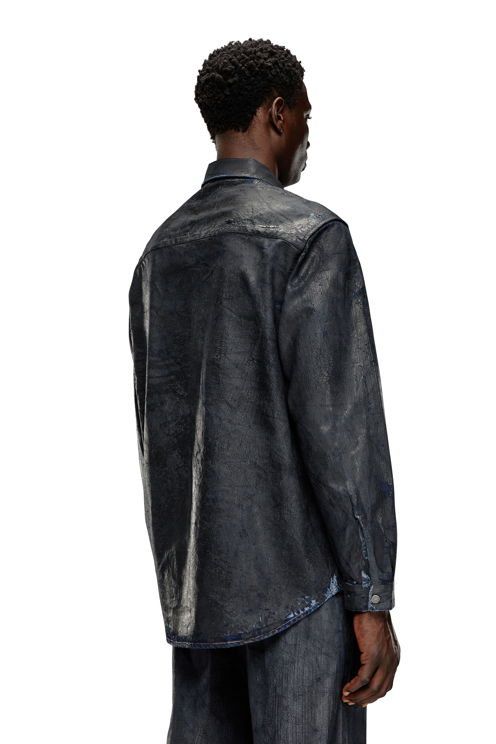 Diesel - D-SIMPLY-FSE, Man Denim shirt with craquelé coating in Black - Image 4