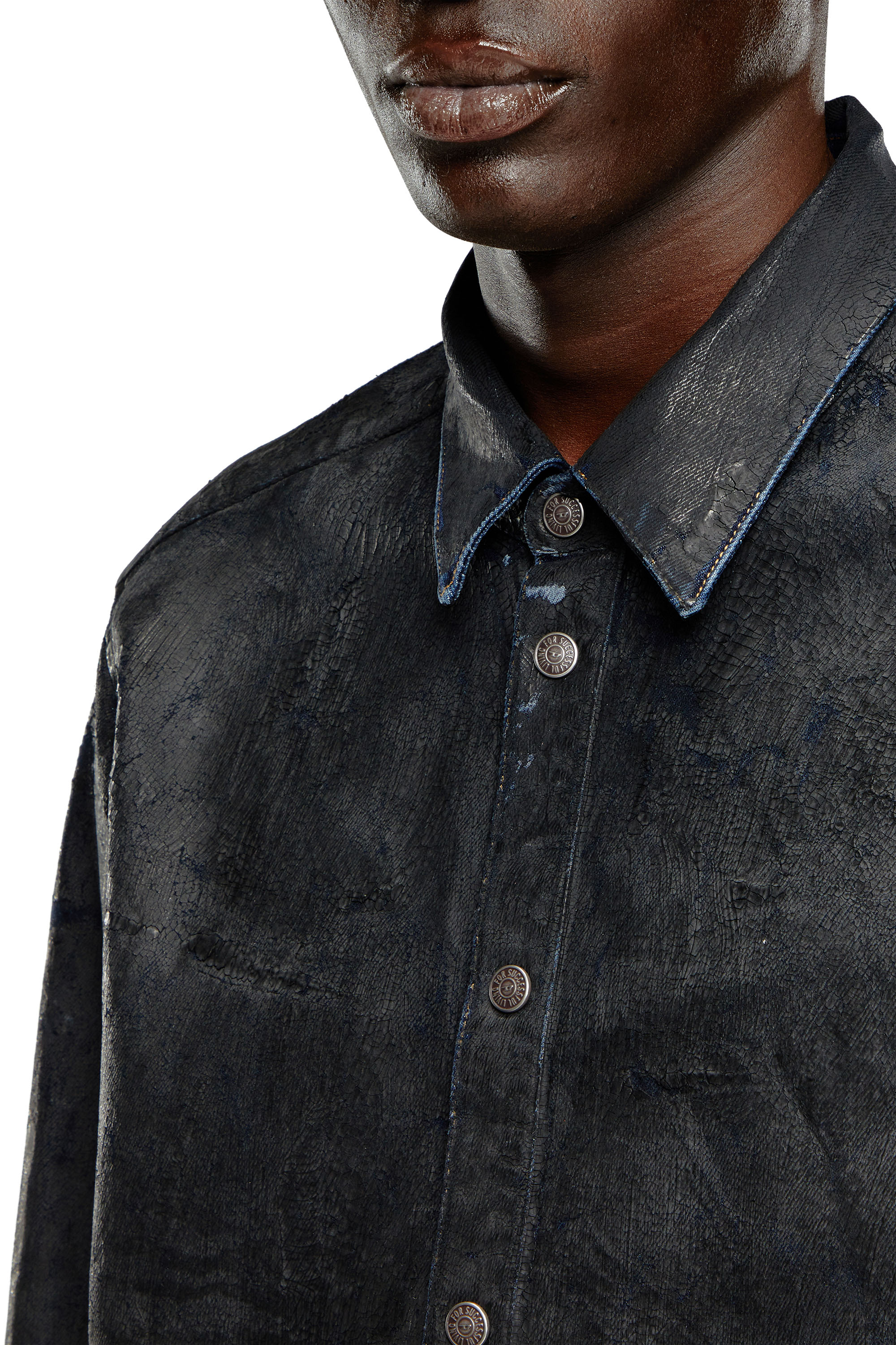 Diesel - D-SIMPLY-FSE, Man Denim shirt with craquelé coating in Black - Image 5