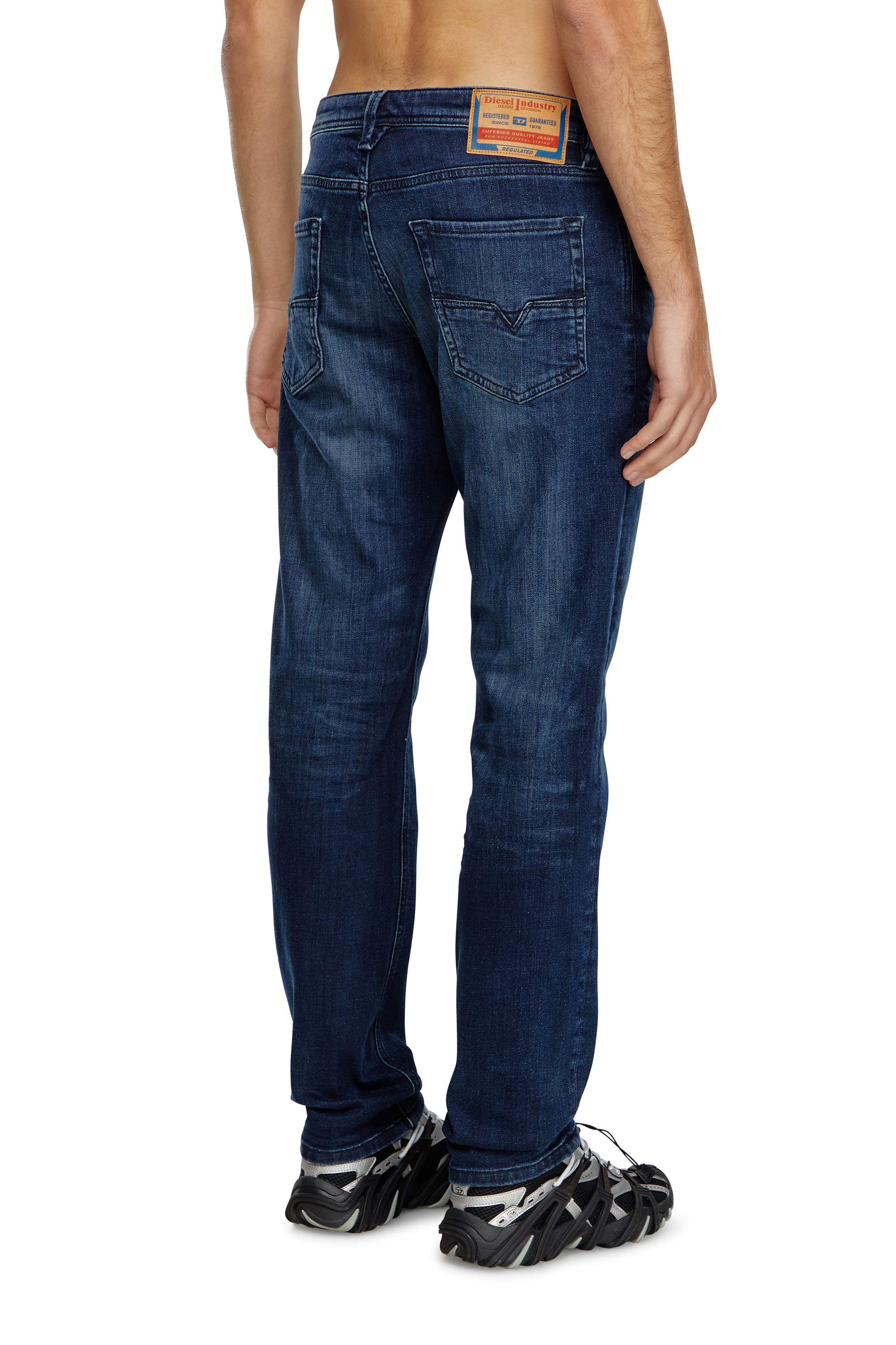 Diesel - Man's Regular Jeans 1986 Larkee-Beex 0GRDJ, Dark Blue - 4