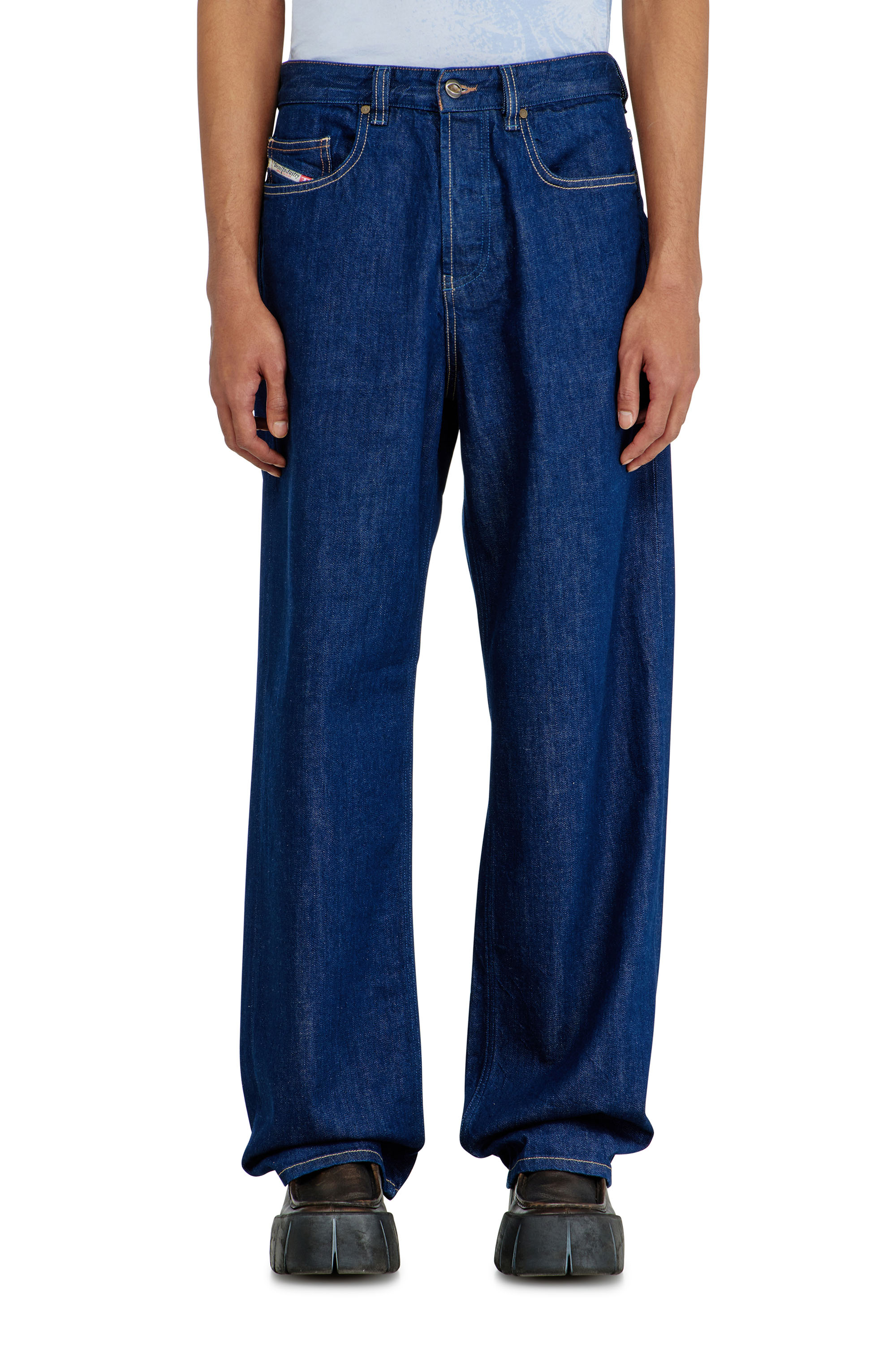 Diesel - Man's Relaxed Jeans 2001 D-Macro 09Q09, Dark Blue - 4