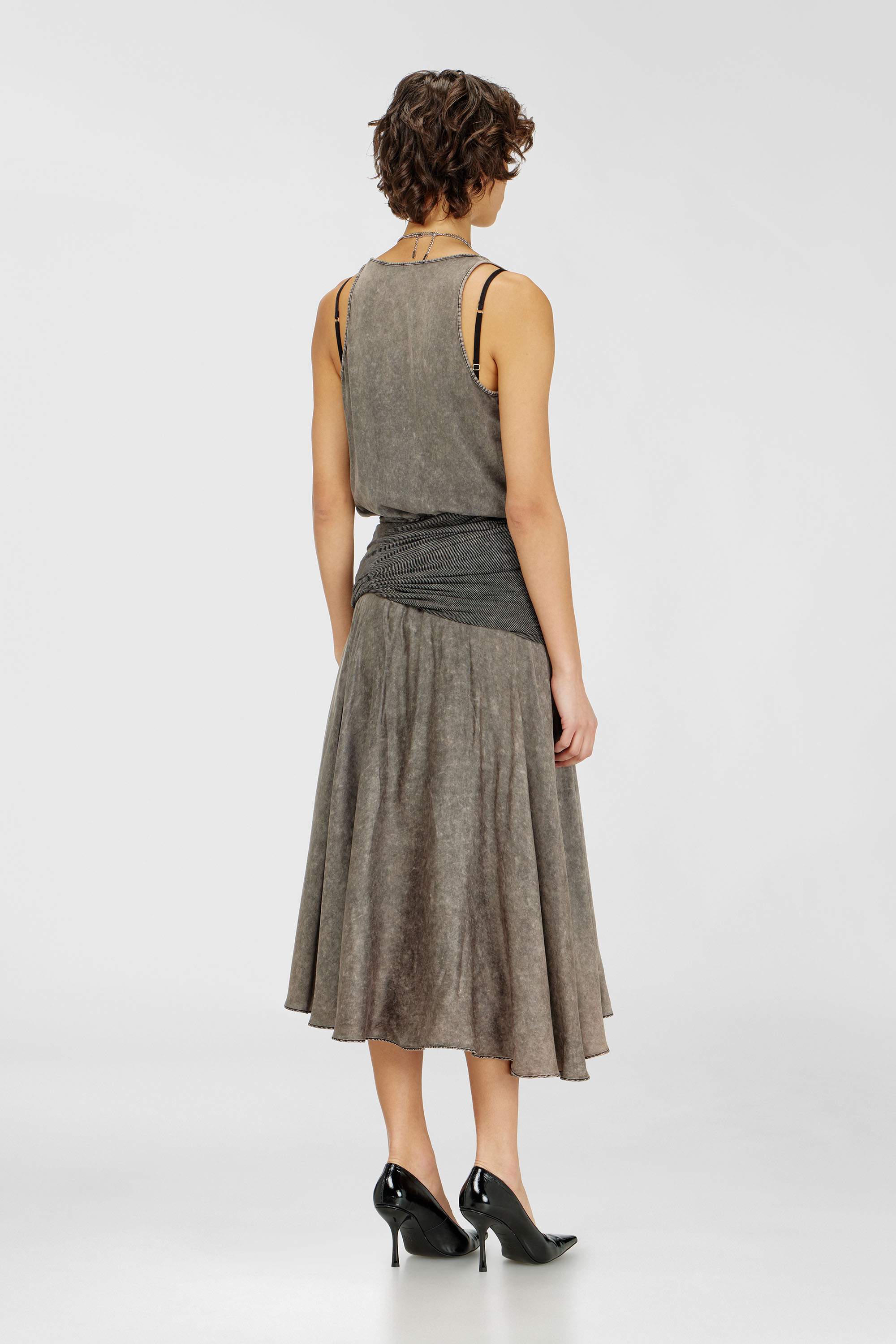 D-SYA, Dark grey